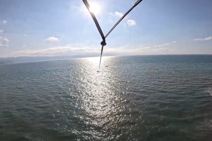 Solo Parasailing in Puerto Vallarta: Beach-Launched Flight Over Banderas Bay photo 3