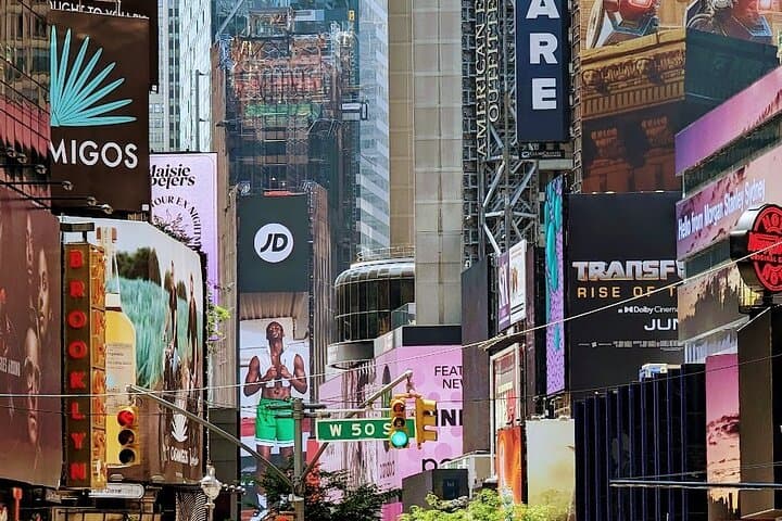 Midtown Manhattan Private Art & Architecture Walking Tour photo 6