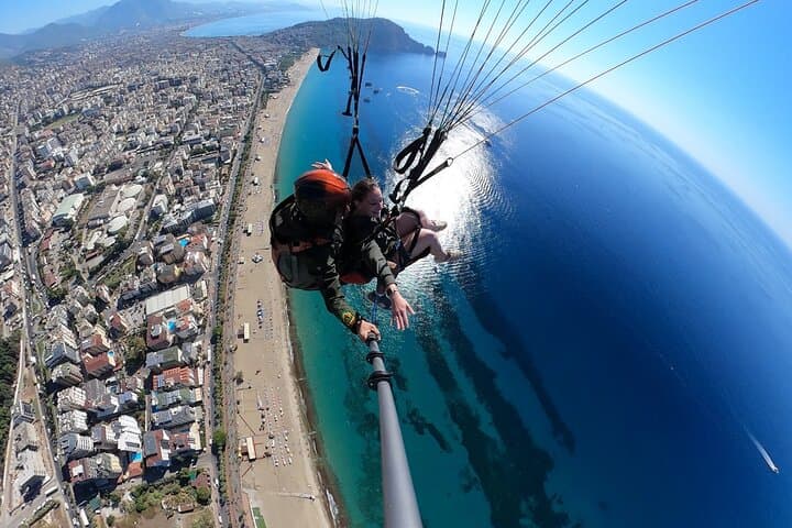 Soar Over Alanya: Paragliding from Yassi Tepe to Cleopatra Beach photo 3