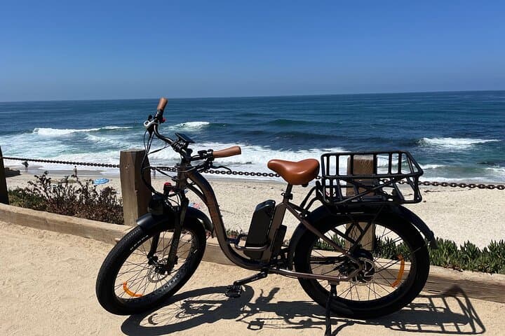 Experience La Jolla’s Stunning Coastline on an Electric Bike Tour photo 2