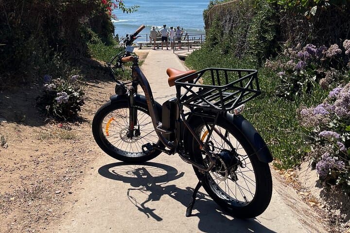 Experience La Jolla’s Stunning Coastline on an Electric Bike Tour photo 4