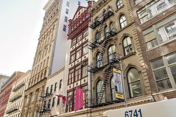 Full-Day Manhattan Walking, Subway & Ferry Tour — Historic Neighborhoods and 9/11 Memorial photo 3