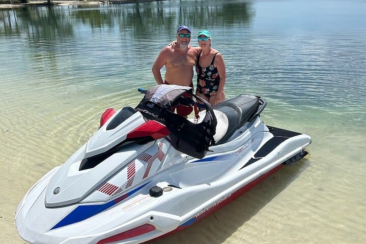 Grand Cayman Jet Ski Rental: Premium Half-Day Wave Runner Adventure photo 4