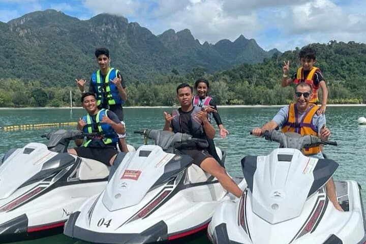 Langkawi Adrenaline Rush: Parasailing and Jet Ski Combo at Tengah Beach photo 5
