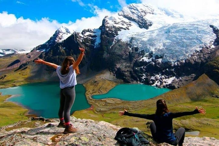Trekking the 7 Lagoons of Ausangate: High-Andes Day Hike from Cusco photo 3