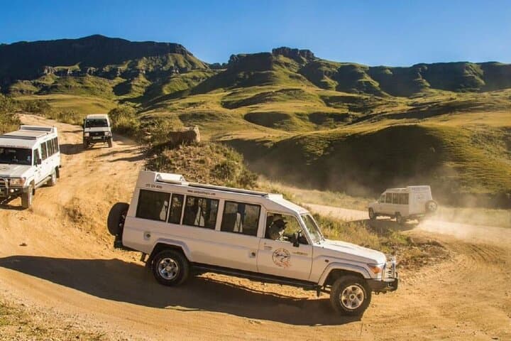Sani Pass 4x4 Day Tour from Durban to Lesotho via Underberg photo 4