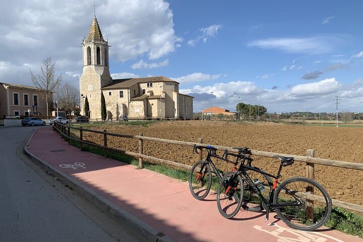 Gravel Cycling in Barcelona: 3-Hour Tibidabo & River Routes photo 4