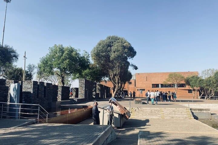 Soweto Heritage Walk: Hector Pieterson to Mandela House Tour photo 4