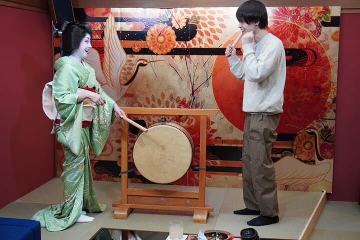 Interactive Geisha Experience in Nara: Ozashiki Games, Kimono & Sake Tasting