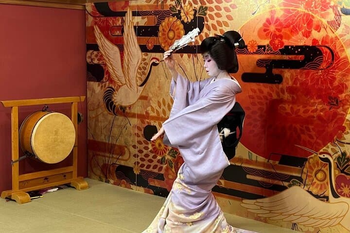 Interactive Geisha Experience in Nara: Ozashiki Games, Kimono & Sake Tasting photo 5