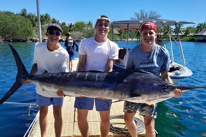 Moorea Big Game Fishing: Full-Day Private Charter from Coco Beach