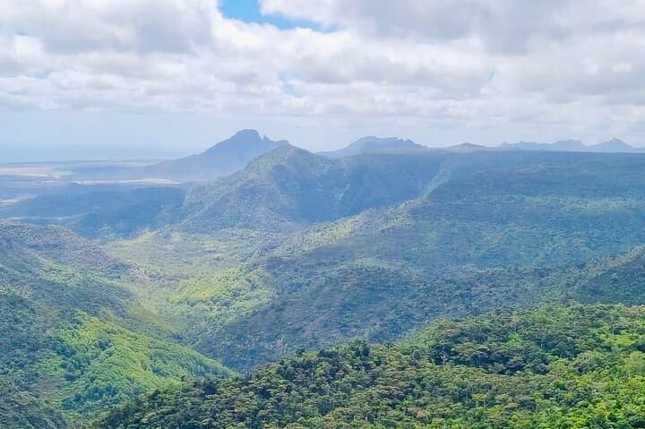 Private South Mauritius Tour — La Vallée des Couleurs, Chamarel & Gris Gris Day Trip photo 4