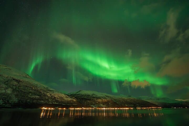 Tromsø Northern Lights Minibus Chase — Free Photos & Warm Arctic Dinner photo 4