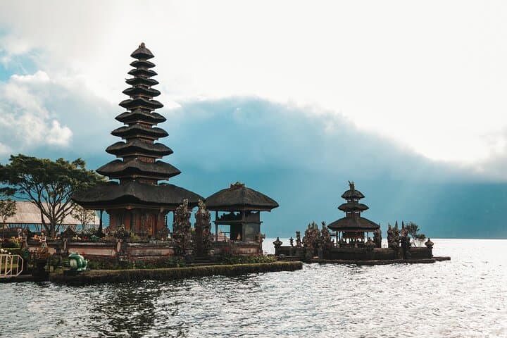 Private Bali Airport Transfer: Smooth Arrival & Departure in Kuta, Seminyak & Jimbaran photo 2
