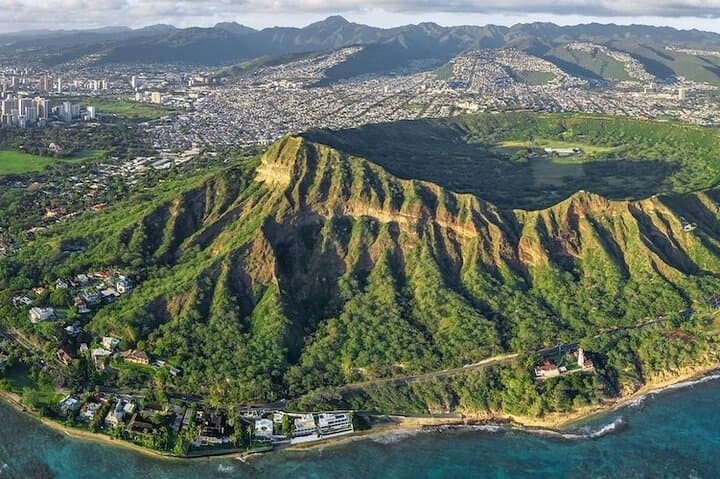 Private 10-Hour Honolulu City Tour — Chartered Sightseeing and Local Insights