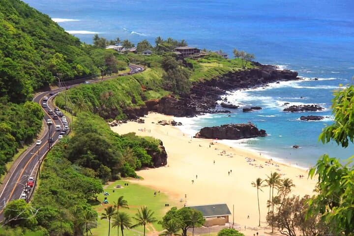 Private 10-Hour Honolulu City Tour — Chartered Sightseeing and Local Insights photo 4