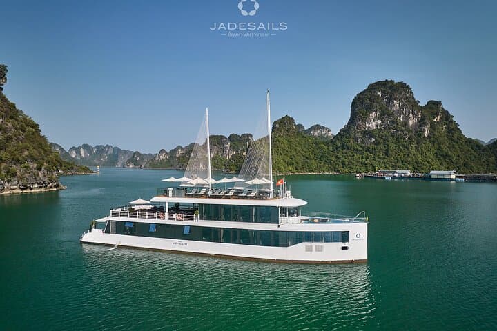 JadeSails Luxury Day Cruise from Hanoi — Halong & Lan Ha Bay Experience photo 2