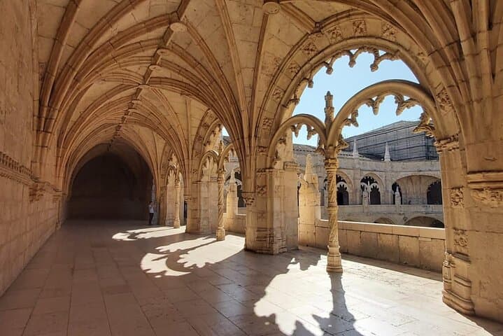 Belem Jerónimos Monastery Guided Visit — Tickets, History & Practical Tips photo 2