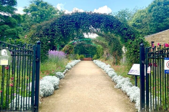 Self-Guided Audio Tour of Roundhay Park — Waterloo Lake, Mansion & Gardens photo 4