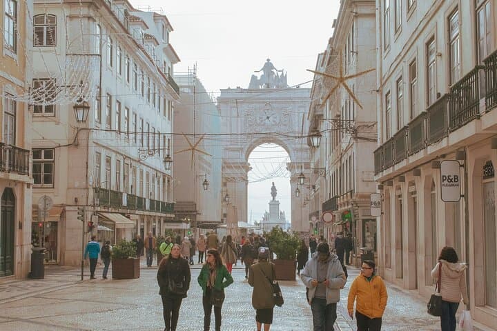 Lisbon Private Walking Tour: 3-Hour Alfama, Chiado & Praça do Comércio Experience photo 3