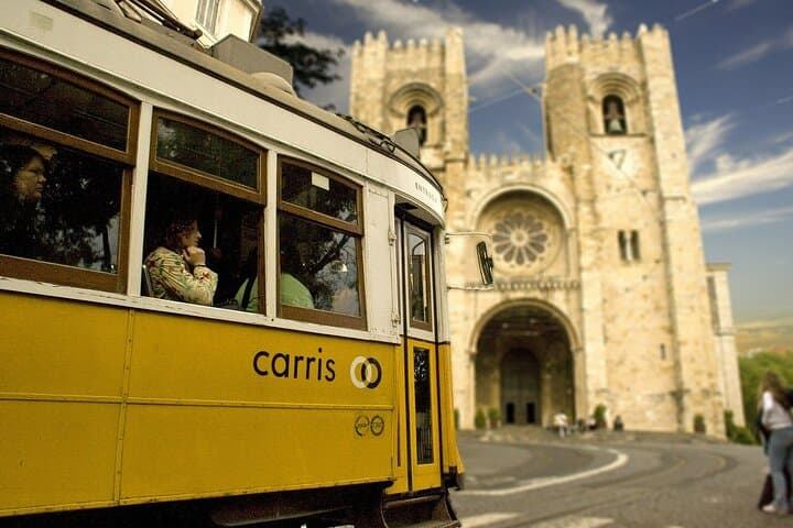 Lisbon Private Walking Tour: 3-Hour Alfama, Chiado & Praça do Comércio Experience photo 6