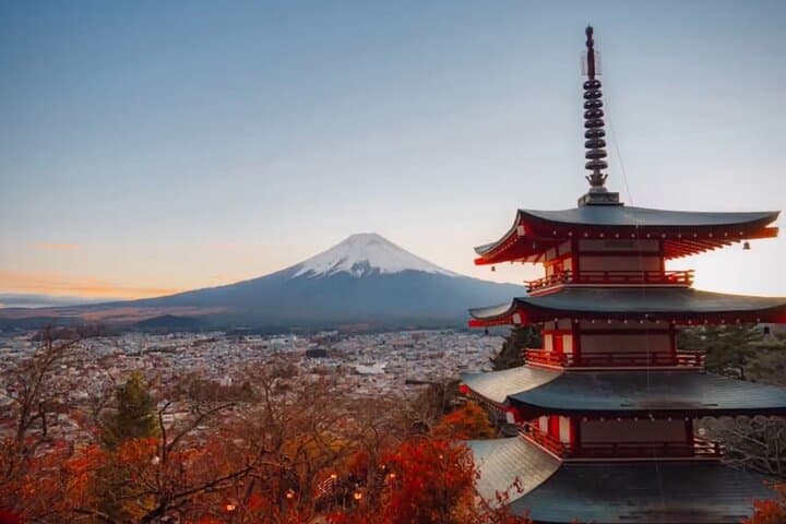 Private Mt. Fuji & Hakone Day Tour from Tokyo — Kawaguchiko, Ropeway & Oshino Hakkai photo 4