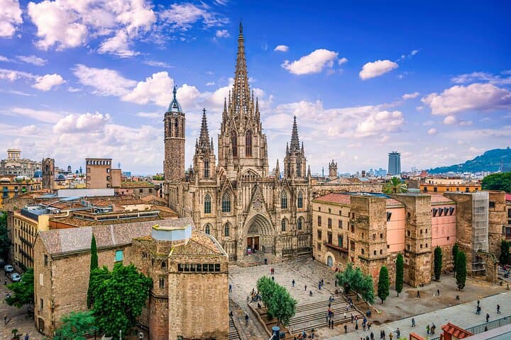 Self-Guided Audio Tour of Barcelona's Gothic Quarter — History, Markets & Hidden Squares photo 3