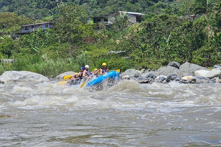 High-Intensity Rafting on the Alto Pastaza: Baños’ Best Whitewater Run photo 3