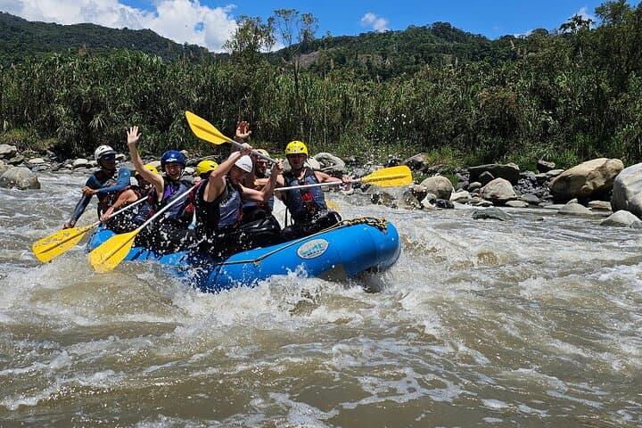 High-Intensity Rafting on the Alto Pastaza: Baños’ Best Whitewater Run photo 5