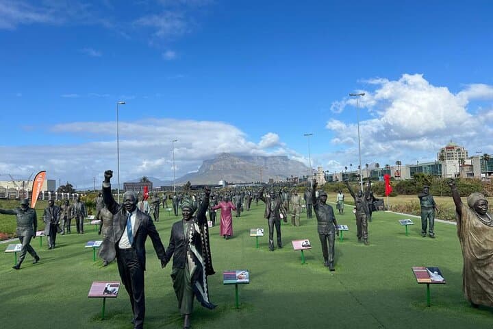 Robben Island & Long Walk to Freedom: Small Group Historical Tour from Cape Town