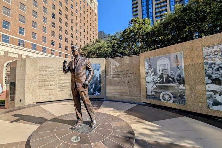Fort Worth Scavenger Hunt Walking Tour: Self-Guided Downtown Game photo 6