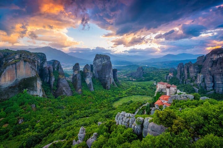 Meteora Monasteries and Thermopylae: Private Day Tour from Athens photo 4