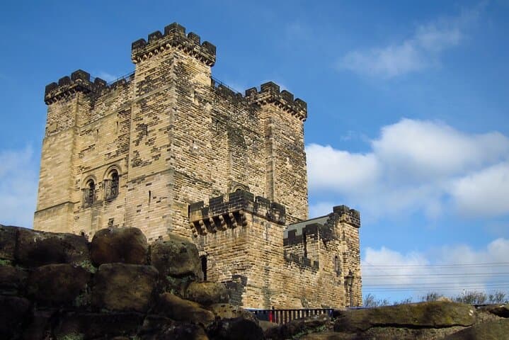 Explore Newcastle: Self-Guided Scavenger Hunt and City Sights Tour photo 4