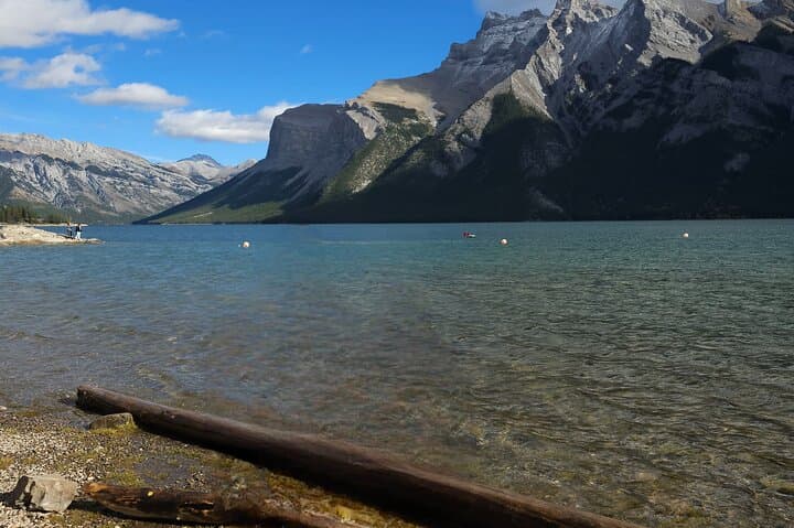 Private Banff Tours: Full-Day Lake Louise, Banff Gondola & Bow Falls Customized Experience