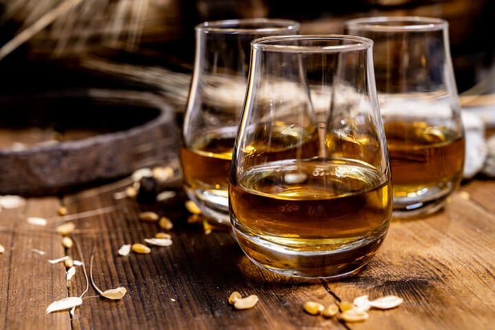 Whisky Walks Through Edinburgh's Old Town: Private Guided Scotch Tasting photo 6