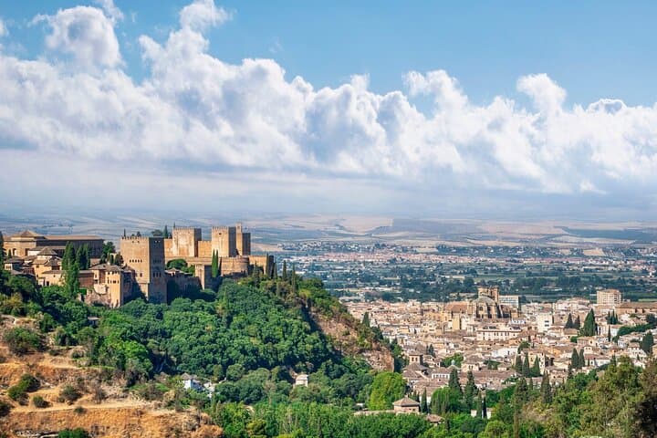 Private Family Walking Tour of Granada: Alhambra Views, Albaicín & Sacromonte photo 6