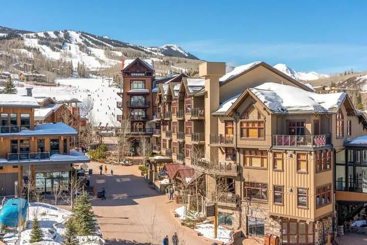 Denver Airport Private Transfer to Popular Ski Resorts (DEN) photo 2