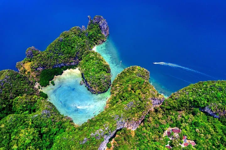 Hong Island Speedboat Day Trip from Krabi — Lagoon, Snorkel & Beach photo 1