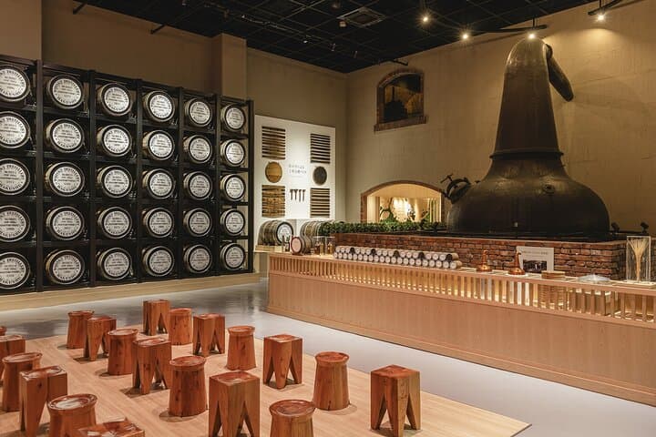 Mt. Fuji Viewing & Hakushu Whisky Museum Bus Tour from Tokyo photo 4