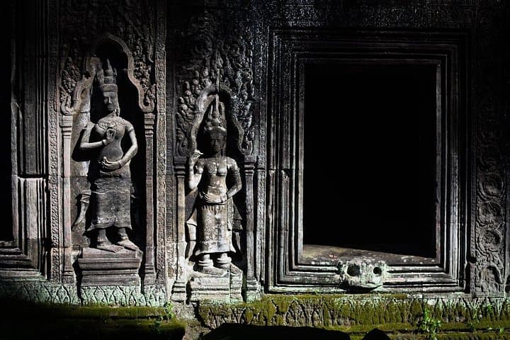 Banteay Srei & Grand Circuit Temple Tour from Siem Reap photo 2