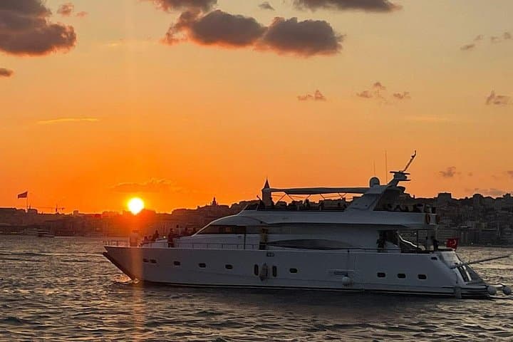 Bosphorus Sunset Cruise: 2.5-Hour Luxury Yacht Tour in Istanbul photo 3