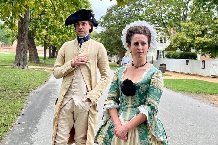 Private Colonial Williamsburg Walking Tour: Revolutionary Sites & Living History photo 2