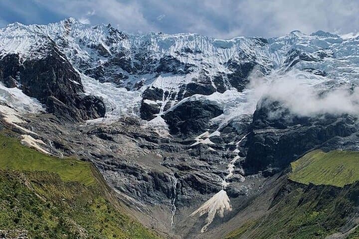 Salkantay Trek to Machu Picchu — High Passes, Humantay Lagoon & Cloudforest photo 3