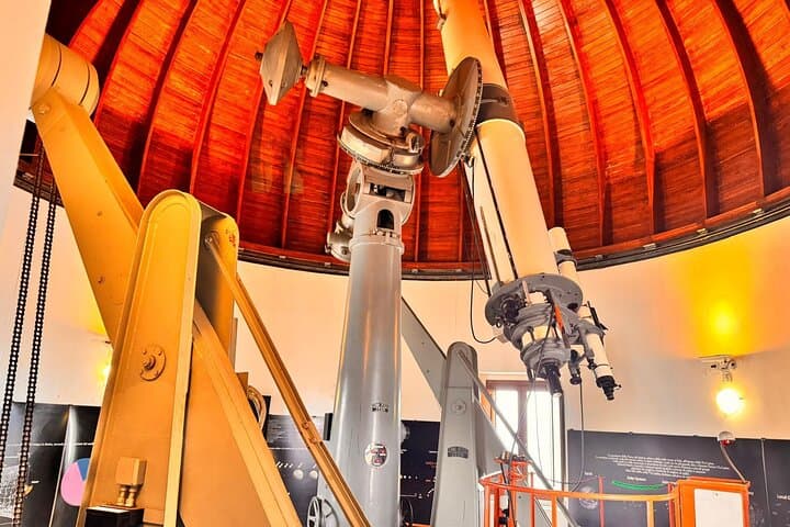 Stargazing at the Vatican Observatory: Castel Gandolfo Dome Experience