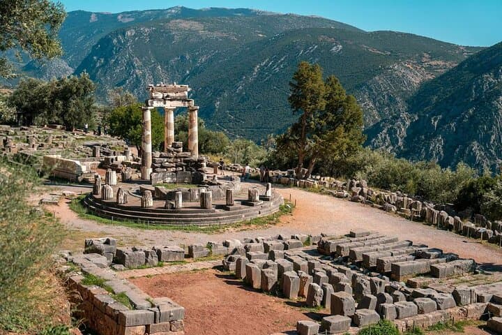 Delphi and Meteora: 2-Day Private Tour from Athens to the Oracle and Cliff-Top Monasteries photo 3