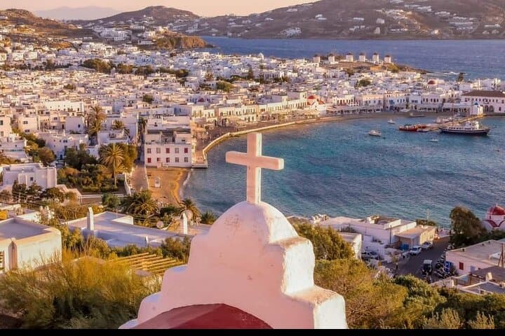 Mykonos Walking Tour: Little Venice, Paraportiani & Iconic Windmills photo 3