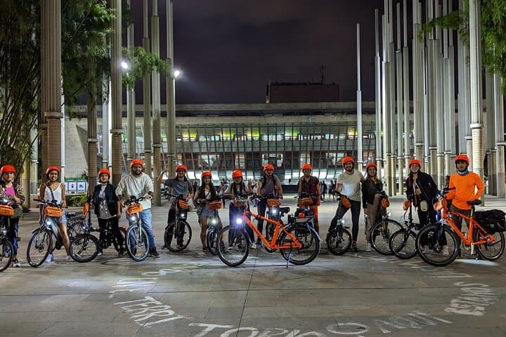 Medellín Christmas Lights E-Bike Tour: Neighborhood Lights, Snack & Donation Ride photo 5