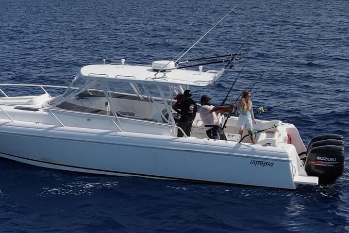 Half-Day Morning Bottom Fishing Aboard Serendipity in Providenciales, Turks and Caicos photo 3