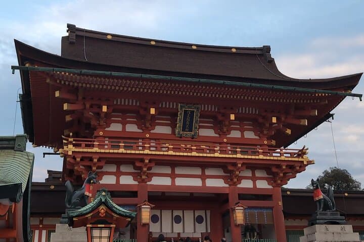 Fushimi Inari & Nara Day Tour from Kyoto — Spanish Guided Walk through Torii and Deer photo 2