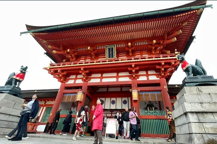 Fushimi Inari & Nara Day Tour from Kyoto — Spanish Guided Walk through Torii and Deer photo 4